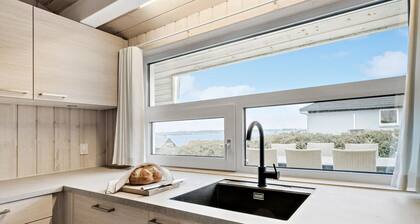 Amazing home in Ebeltoft with sauna