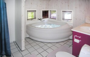 Shower - Gorgeous home in Humble with sauna (Humble)