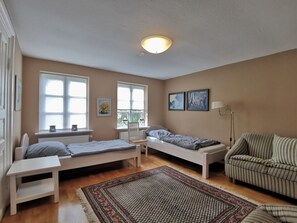 2 bedrooms, iron/ironing board, WiFi, bed sheets - FeWo Hilde - Landhaus Westerweg - Family Petersen (Wanderup)