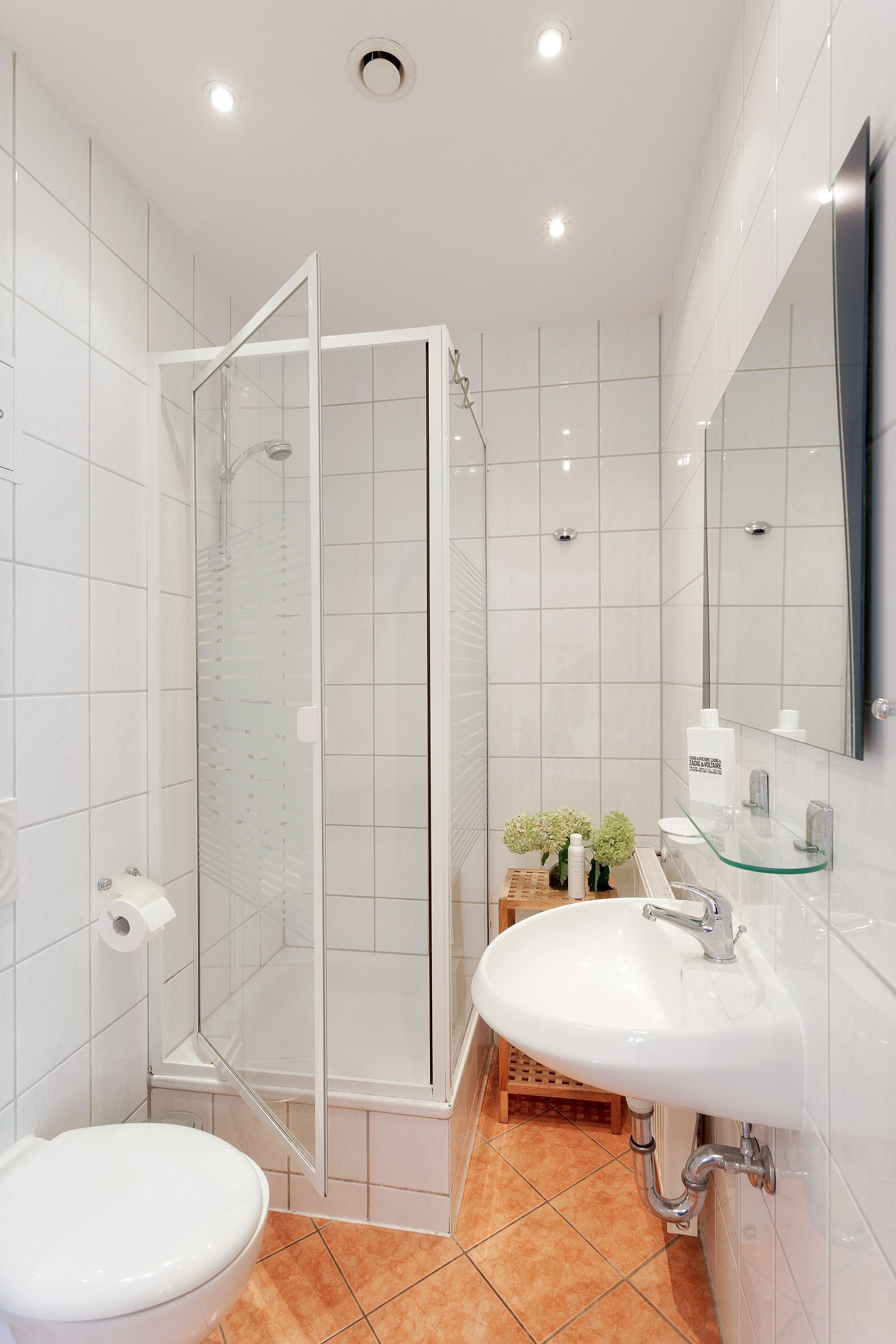 Douche, papier toilette