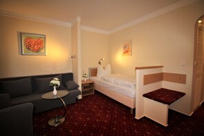 1 chambre, lit parapluie, Wi-Fi, draps fournis