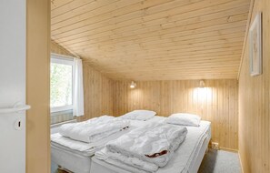 5 Schlafzimmer, Reisekinderbett, kostenloses WLAN