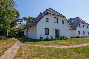 Unclassified image, 2 of 20, button - Apartment - Vacation apartment on the outskirts (Wieck a. Darß)