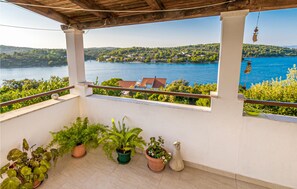 Property grounds - 2 bedroom cozy apartment in Necujam (Necujam)