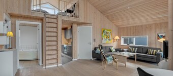 Lovely home in Ulfborg with WiFi