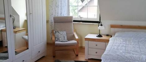 2 bedrooms, in-room safe, travel cot, WiFi