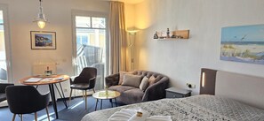 1 chambre, fer et planche à repasser, Wi-Fi, draps fournis