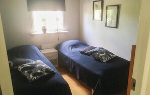 3 bedrooms, free WiFi, bed sheets