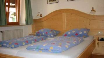 3 chambres, coffres-forts dans les chambres, lit parapluie, Wi-Fi