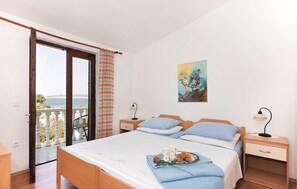 2 habitaciones, cuna de viaje, wifi gratis y ropa de cama 