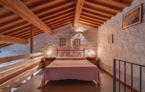 2 Schlafzimmer, Reisekinderbett, kostenloses WLAN, Bettwäsche