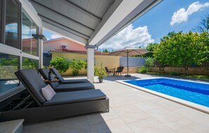 Pool - Gorgeous home in Vodnjan (Vodnjan)