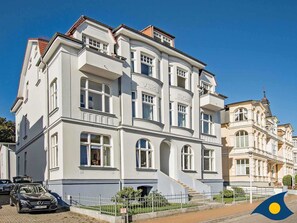 Imagen sin descripción, 5 de 16, botón