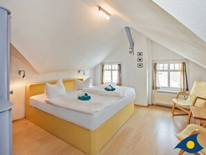 4 Schlafzimmer, Reisekinderbett, WLAN, BettwÀsche