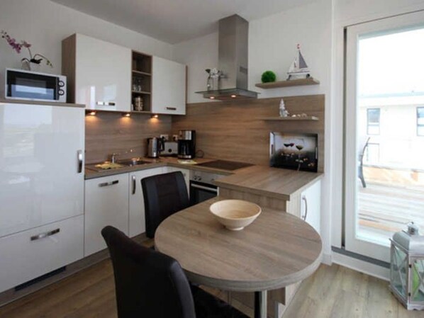 Køleskab, mikrobølgeovn, ovn, opvaskemaskine