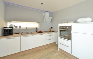 Kühlschrank, Herdplatte, Geschirrspüler