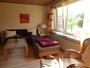 Unclassified image, 5 of 11, button