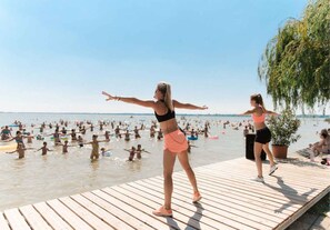 Vlak bij het strand