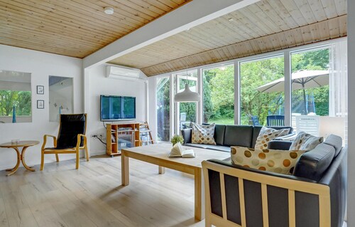 4 huonetta Kiinteistövälitys Oksbøl