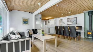 Télévision, cheminée