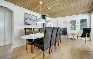 Dining - Lovely home in Oksbøl with sauna (Oksbøl)