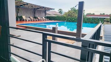 Phòng Deluxe, quang cảnh hồ bơi, cạnh hồ bơi | Hiên