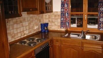 Réfrigérateur, micro-ondes, four, lave-vaisselle