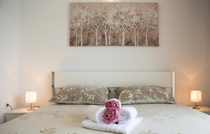 4 habitaciones, cuna de viaje, wifi gratis y ropa de cama 