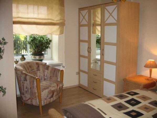 1 Schlafzimmer, Reisekinderbett, WLAN, Bettwäsche