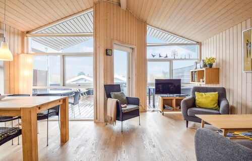 2 bedroom amazing home in Tranekær