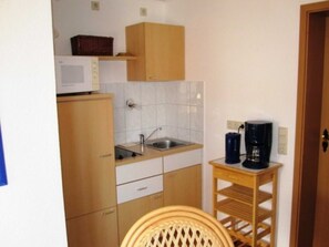 Køleskab, mikrobølgeovn