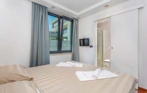 2 Schlafzimmer, Zimmersafe, kostenloses WLAN, Bettwäsche