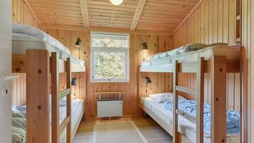 4 soverom, reiseseng for barn og wi-fi (inkludert)