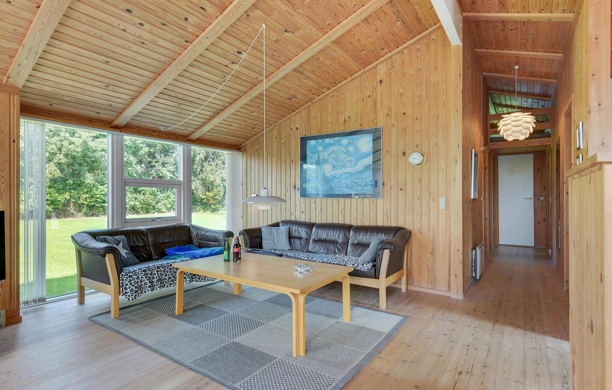 TV, fireplace, DVD player