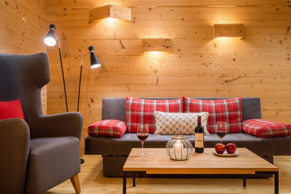 TV - Suite Landleben - The bakery estate at Haldensee (Haldensee)