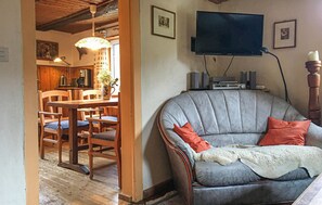 Téléviseur, foyer, lecteur de DVD