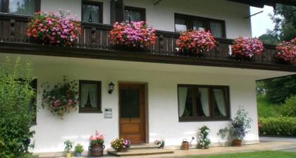 Appartement 2 - Apartments Sepp Bernrieder