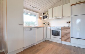 Kühlschrank, Herdplatte, Geschirrspüler