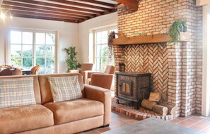 TV, fireplace - 4 bedroom gorgeous home in Groede (Groede)
