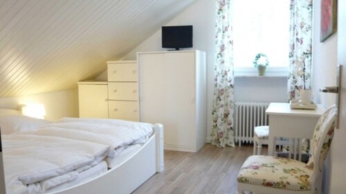 Double room No. 4, 19 m² - Gästehaus Denecke