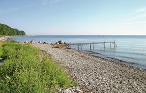 Plage à proximité, pêche sur place