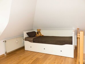 1 Schlafzimmer, Reisekinderbett, WLAN, Bettwäsche