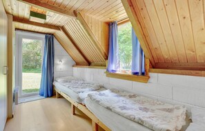 2 bedrooms, free WiFi
