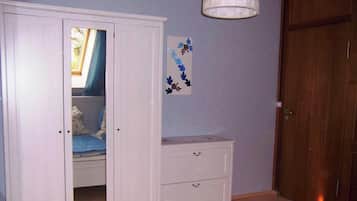 1 makuuhuone, vauvan matkasänky, Wi-Fi, vuodevaatteet