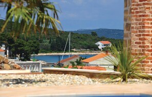 Property grounds - Stunning home in Zman (Zman)
