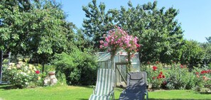 Unclassified image, 2 of 19, button