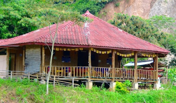 Exterior - Chomdoy Bungalow & Restaurant (Luang Namtha)