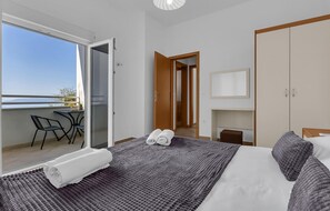 9 chambres, lit parapluie, Wi-Fi gratuit, draps fournis