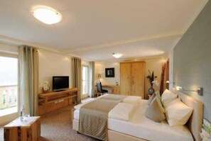 1 dormitorio, escritorio, wifi y ropa de cama