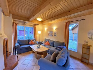 Televisión, chimenea